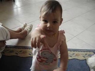 Clara et son déambulateur 2