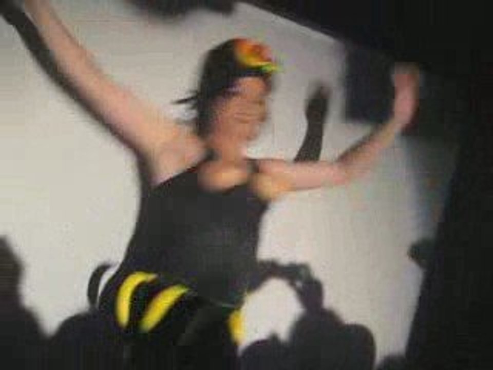 Nina Queers Banana DragQueen Show