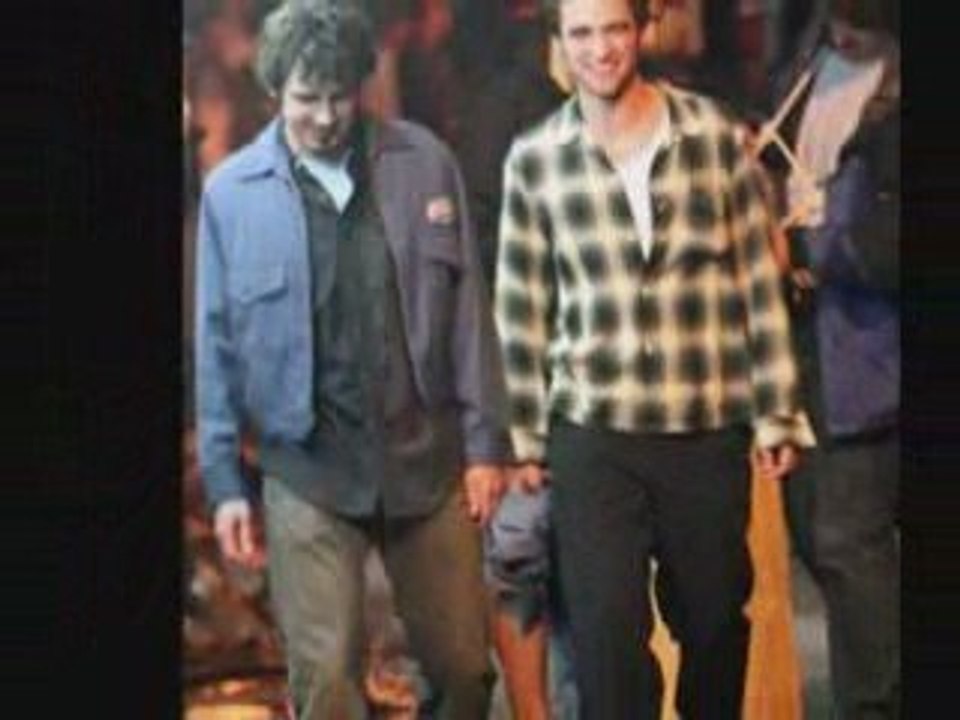 Robert Pattinson & Tate Ellington - Remember Me