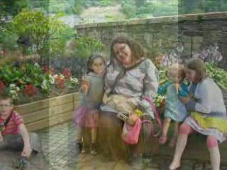 Mes neveux,nièces,soeur... à bouillon en Belgique