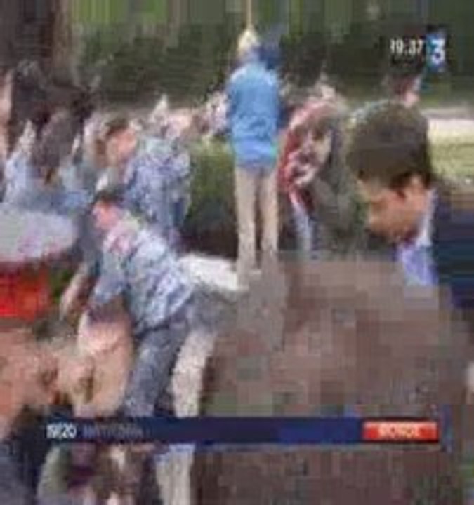 ANTI GAY PRIDE (interdite et réprimée en russie)