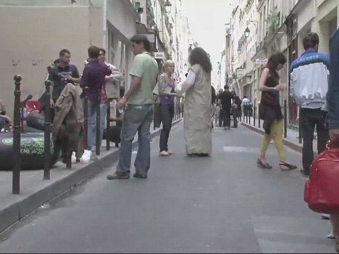 Extrait in situ // Une vie réussie // iNSTANT NASSiF // Rue Chapon // Juillet 2009 // 75003