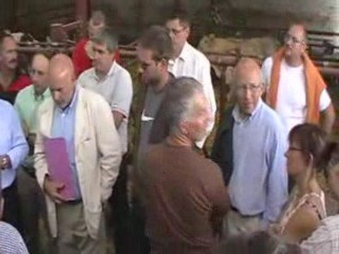 LE MINISTRE ALAIN JOYANDET DANS UNE FERME A ROSEY (70)