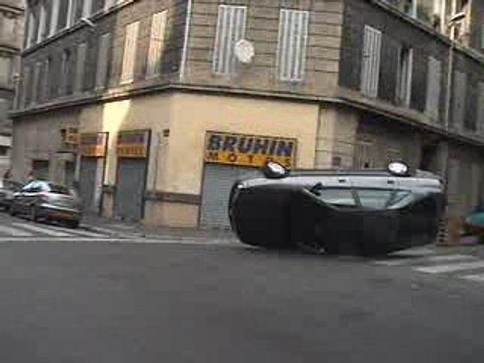 Francis AUGUY cascade Glissade toit Taxi 3