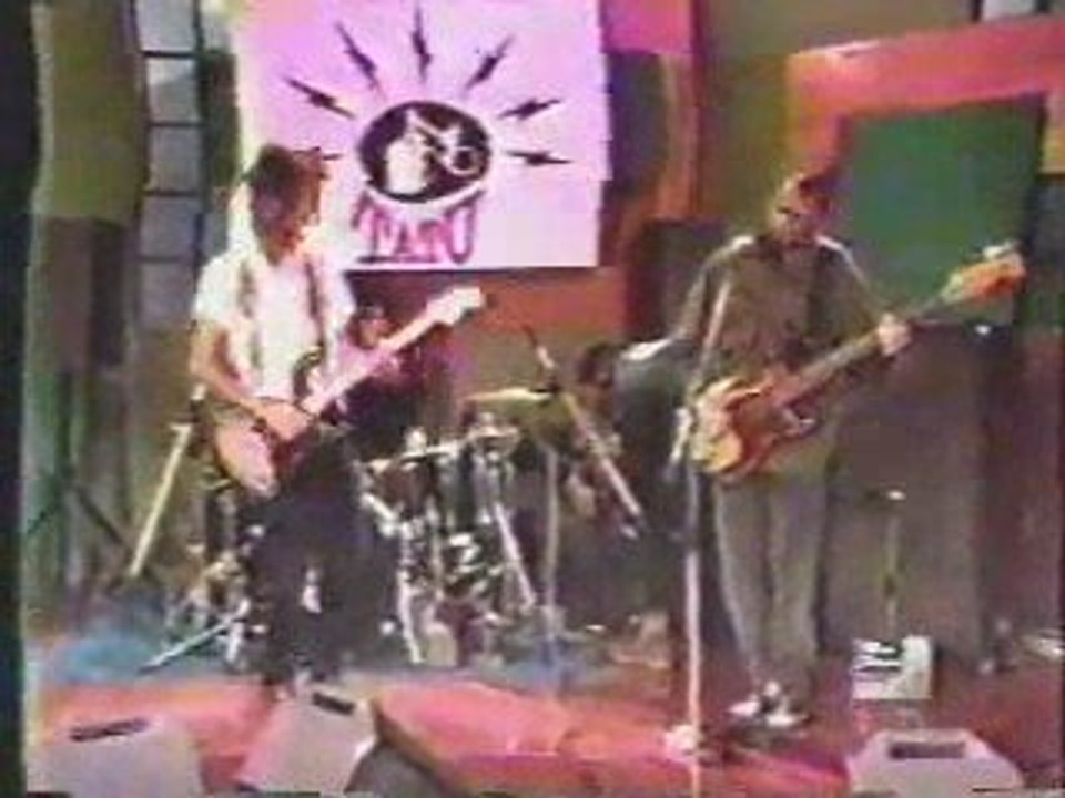 Dermis Tatú - Animalito en corral (en vivo)