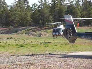 Départ en hélico pour le Grand Canyon