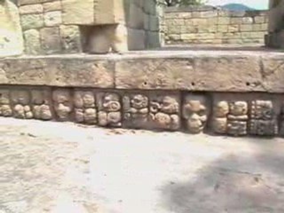 American Detour: Honduras - Copan's Ruins