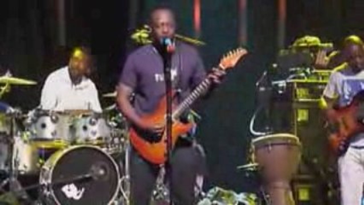 Live@Montreux_Wyclef Jean_No woman no cry