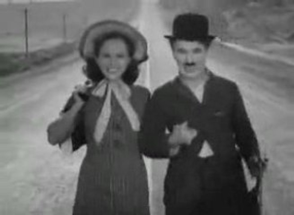 Smile_ Charlie Chaplin  Modern Times_ 1936 Mallupalace.com