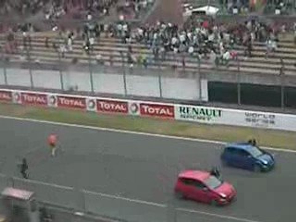 WSR LES MANS - 18-07-2009 - Renault Sport Show