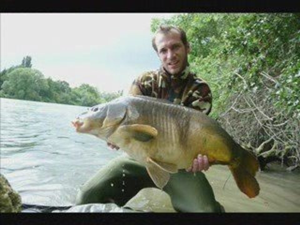chaos dans les abysses ( carpe en seine avec maco capa )
