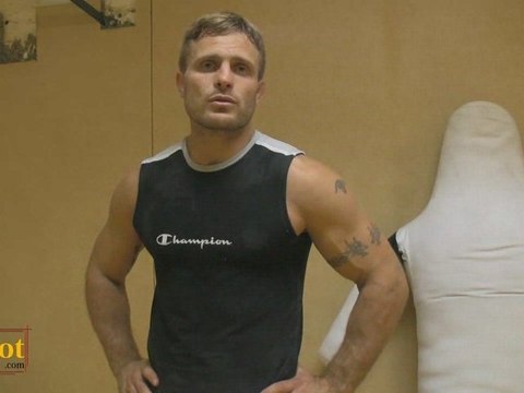 Combat libre MMA Free Fight - Reportage sur Cyril Rousseau