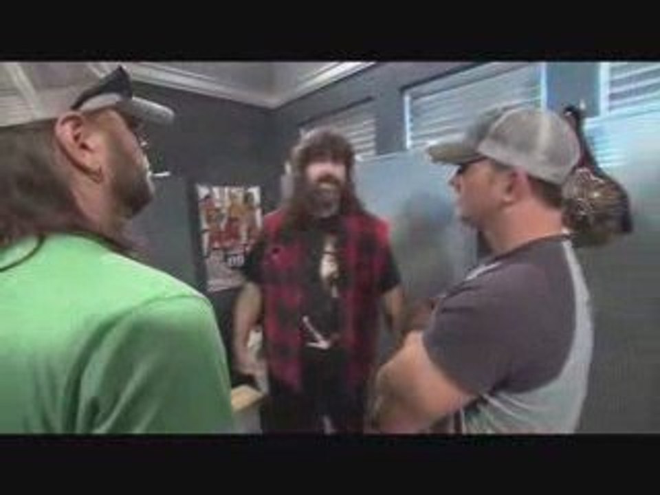 Tna Victory Road 2009 - Foley & Beer Money Backstage