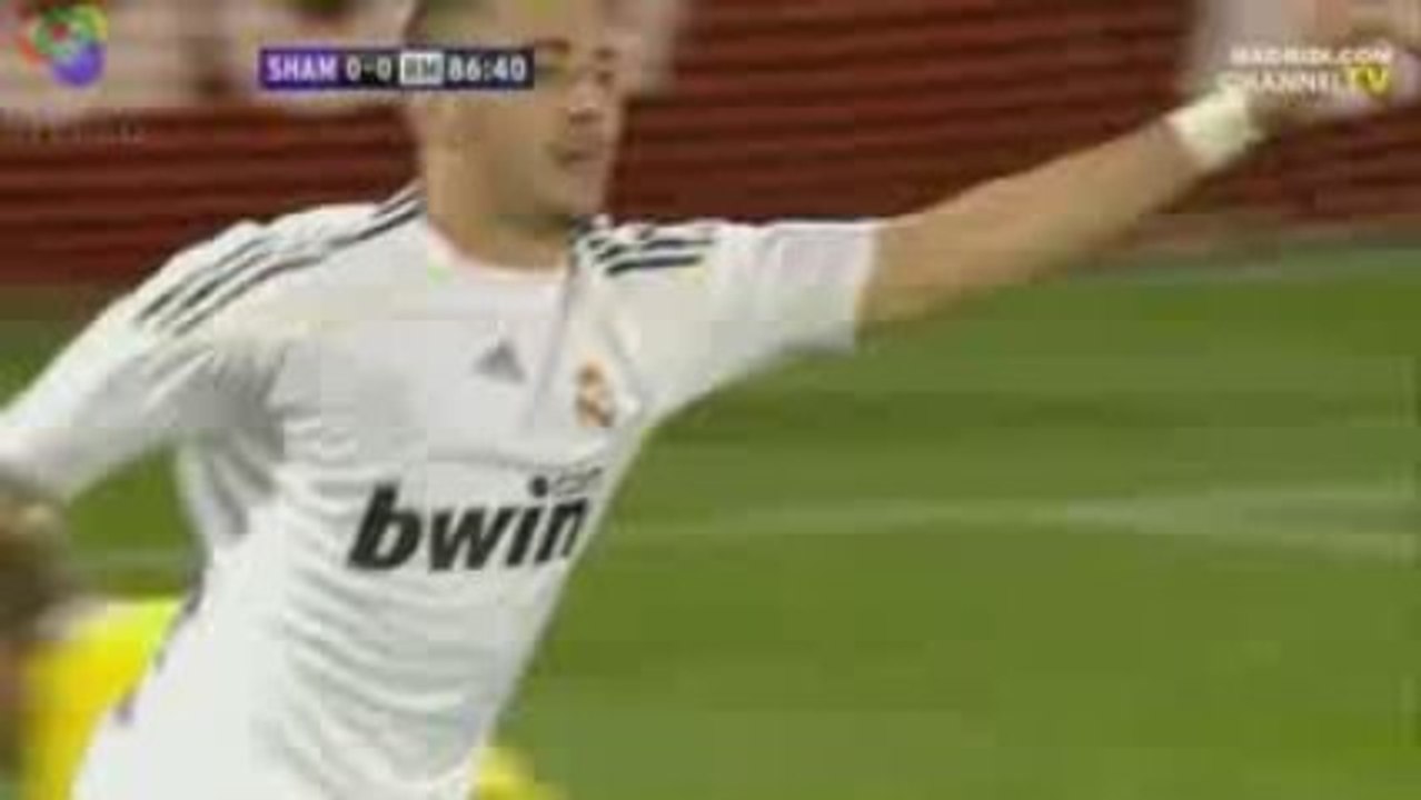 Premier But de Benzema au Real de Madrid !!!