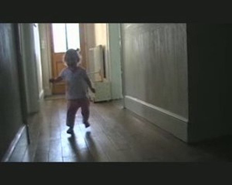 anais on the dancefloor...