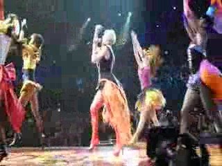 Pink - Funhouse Tour 2009 Sydney - Ouverture