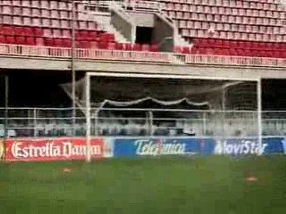 Ronaldinho get the gold Legend