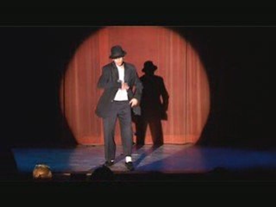 Michael Jackson performance by Matheo