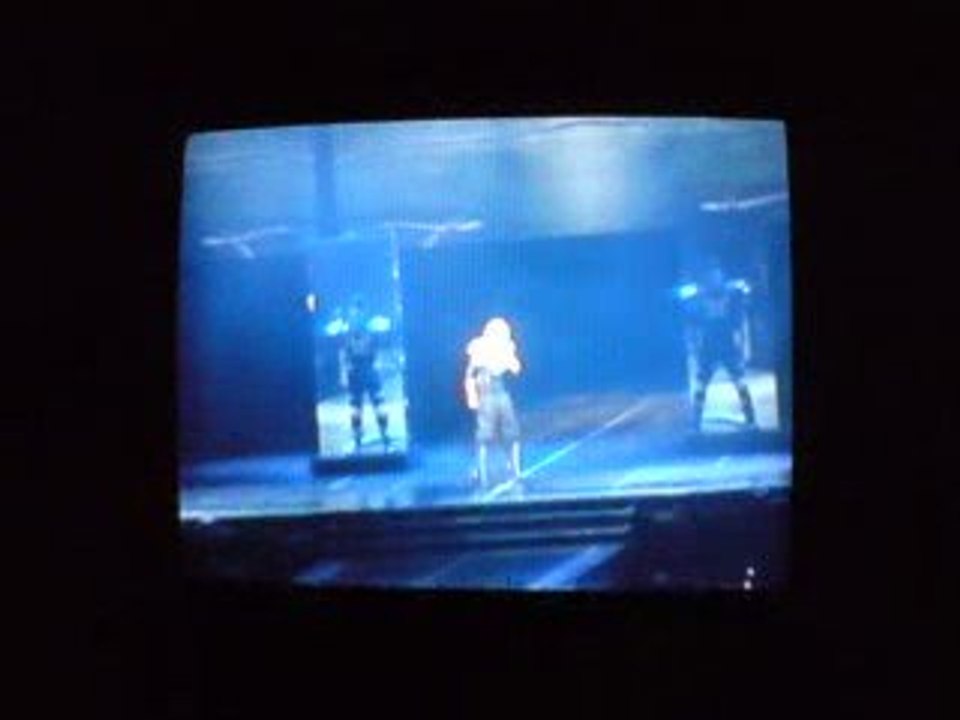 4 MINUTES - MADONNA LIVE IN MEXICO