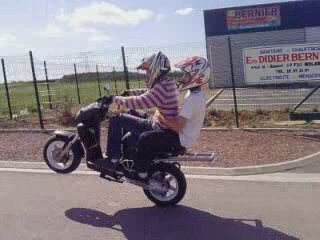 Stunt Bike Evolution en scooters de nouveau