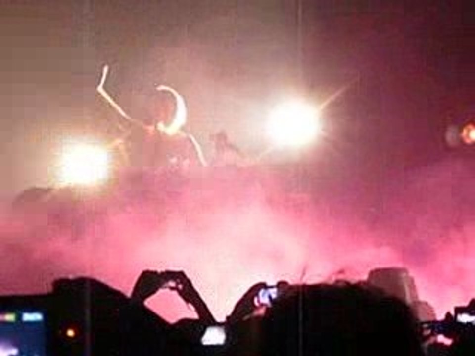 Lady Gaga @ Zürich Maag EventHall (début)