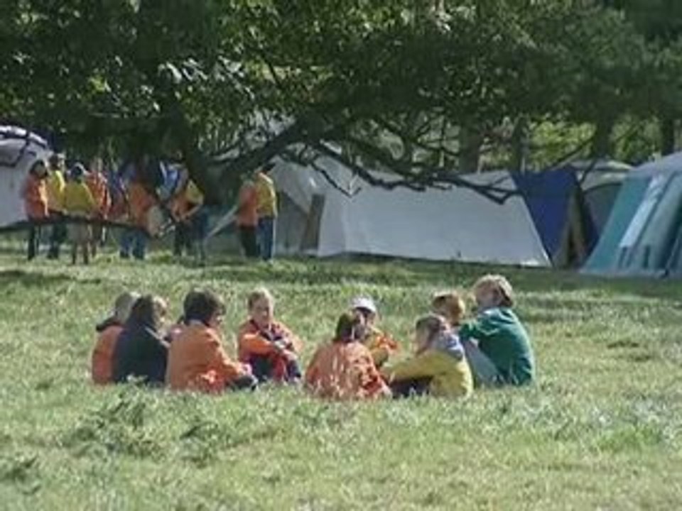 Rassemblement de scouts pour Blériot. Calaistv