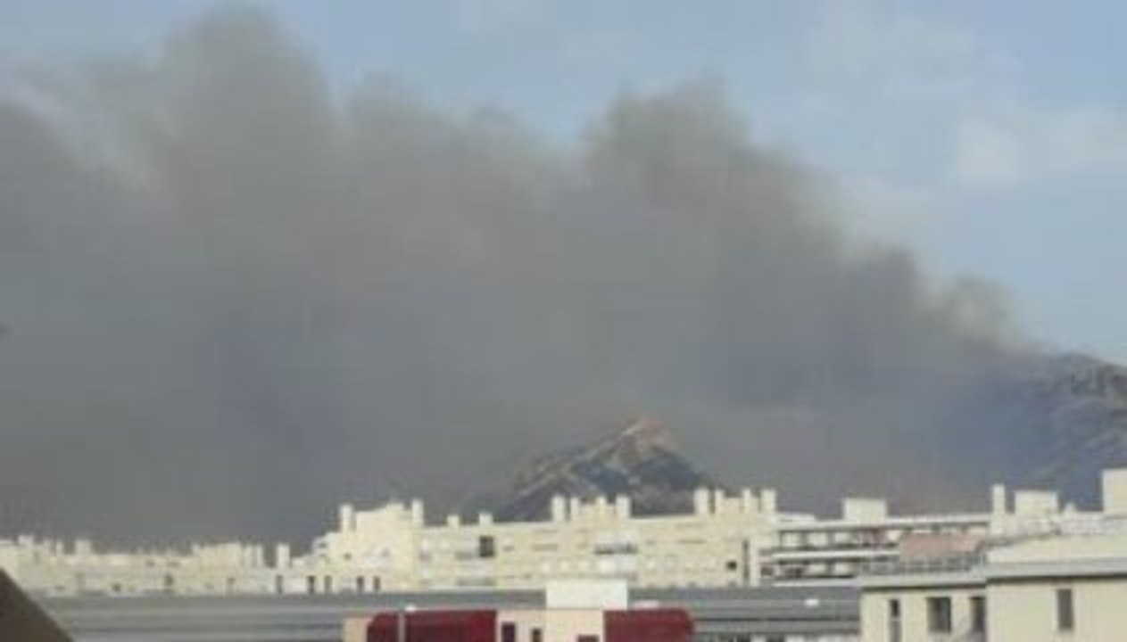 feu marseille carpiagne 22 juil 09