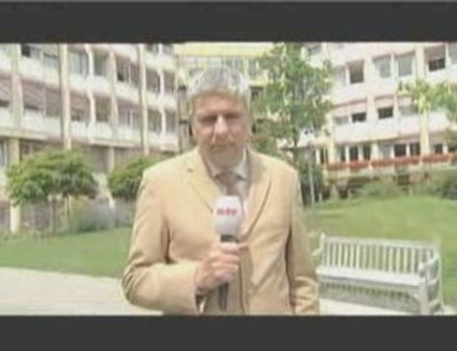 Mann mit neuem Arm_4