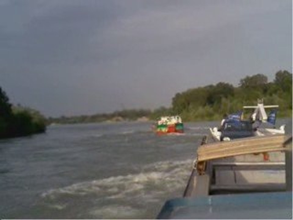 Navigation sur le Rhône non navigable