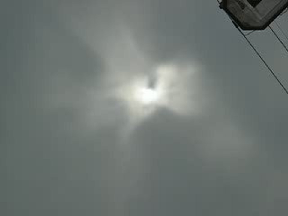 A total solar eclipse　July 22 at 11 a.m.