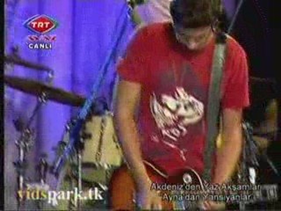 kolpa aslında canlı performans