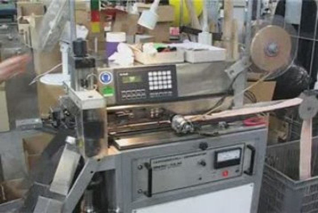 Machine a agrafage