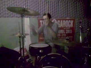 PETIT SOLO DRUMS