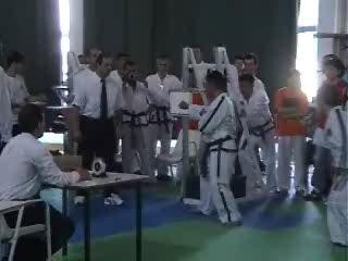 Concours de casse Taekwondo ITF