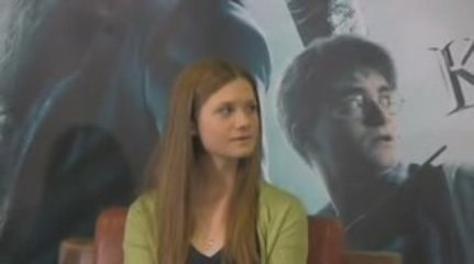 Bonnie Wright - Krak.tv - Poland Press Conference