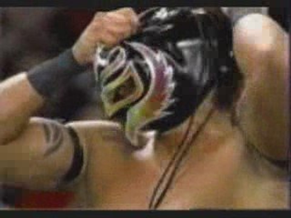 wwe rey mysterio sans son masque