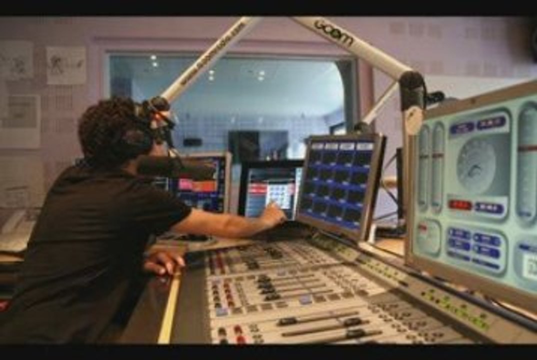 118 LES RENSEIGNEMENTS by dams goom - FAIRE RIRE L'EQUIPE