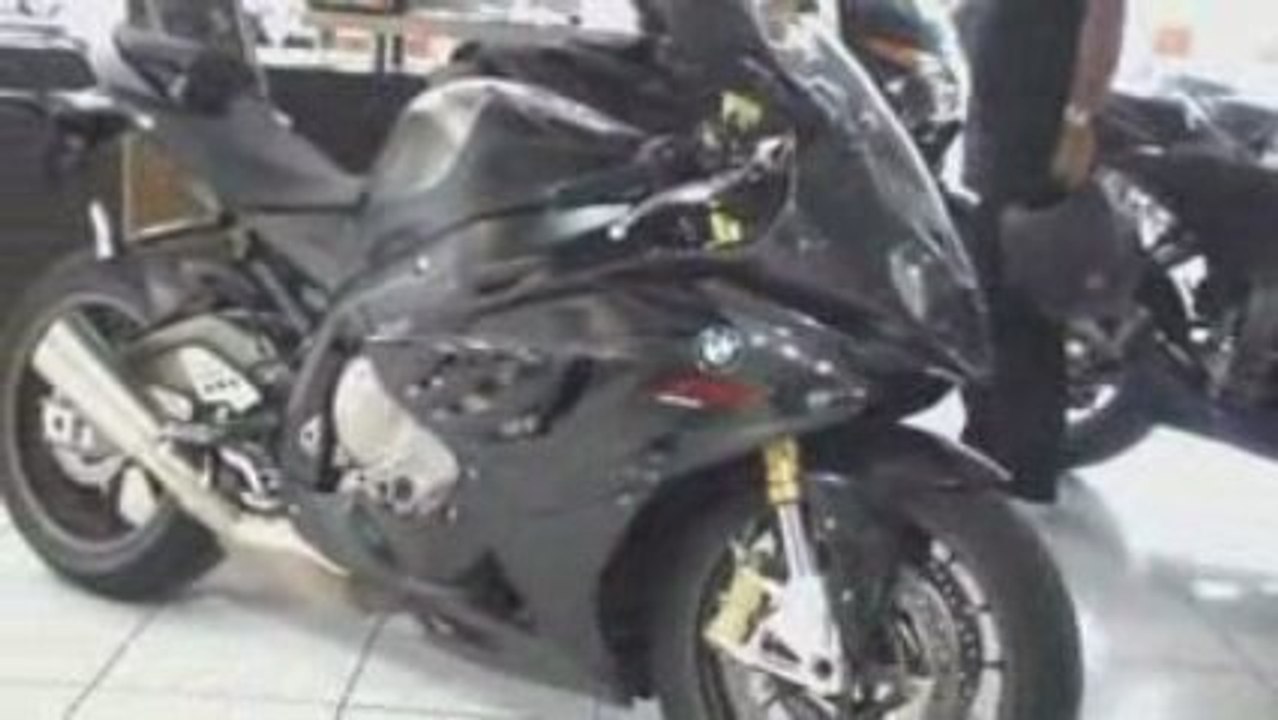 exclus, la BMW s1000 RR sur Cannes