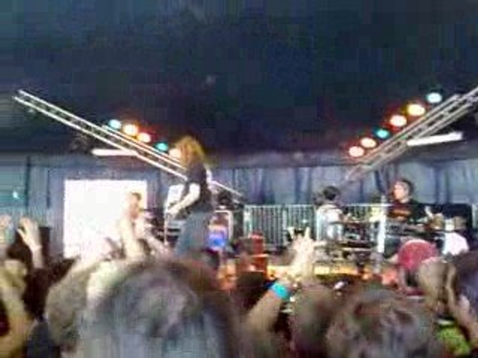 Andréas et Nicolas petit enfant abandonne Hellfest 2009