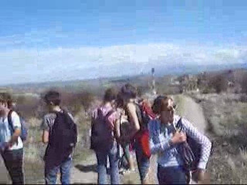 Madina, sourie à la caméra !