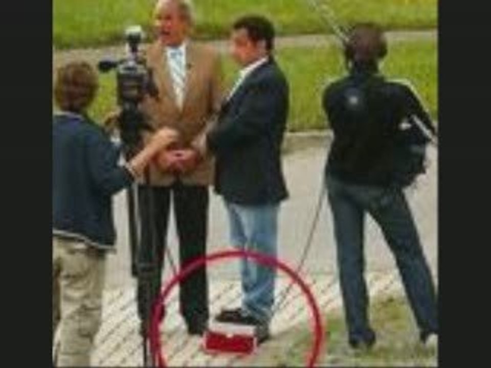 SARKOZY.QUE C'EST DUR D'ETRE MODESTE!!