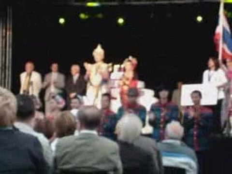 Folklores du Monde 2009 - Ouverture : Part 1