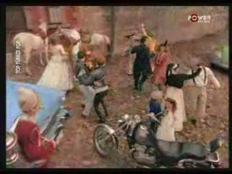 Demet Sağıroğlu - Arnavut Kaldırımı