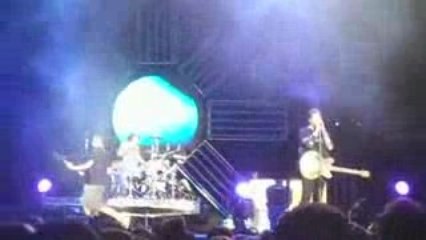 Blink 182 banter and "Miss You" live from secret show 7.20.0