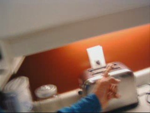 How to Replace a Fluorescent Lightbulb FOR FREE Tube Trouble