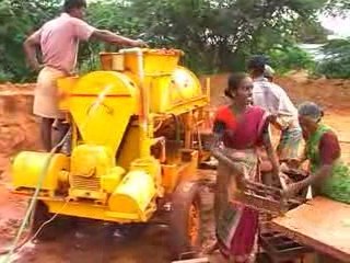 2 GREEN BRICKS MAKING MACHINE(chiragindia.com)