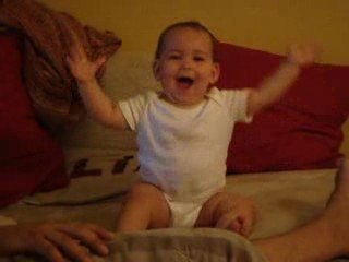 Alia 9 mois et 25 jours dance 1