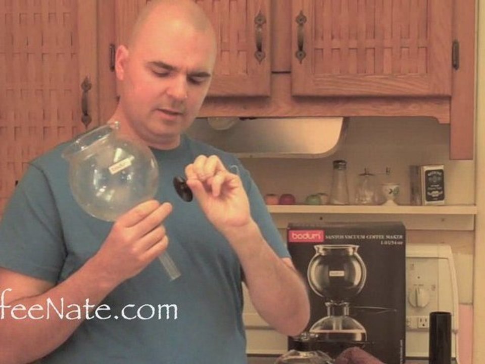 How To Use a Siphon / Vacuum Coffee Pot