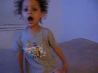 Kiliann 3 years old the photographer afro-hair style.