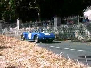 course retro voiture ancienne départ